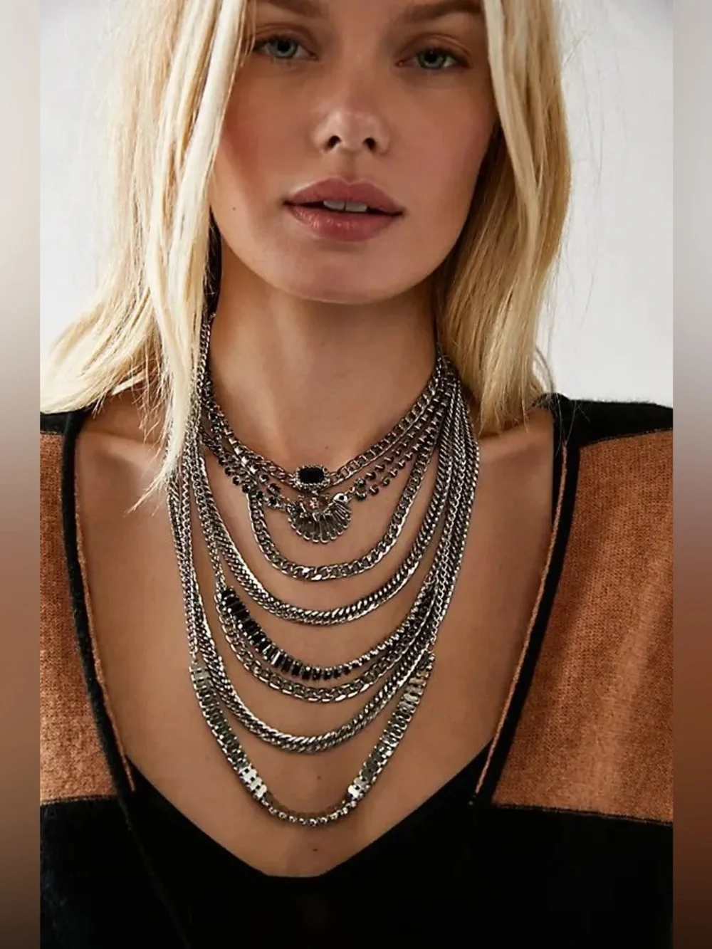 New🌟Free People-The Pistols Stacked Chain Choker-Gold Red